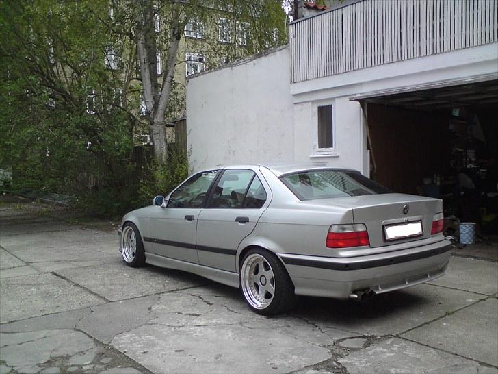 BMW e36 325i ( SOLGT ) - inden skærmene blev rullet. billede 6