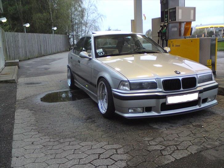 BMW e36 325i ( SOLGT ) - inden skærmene blev rullet. billede 10