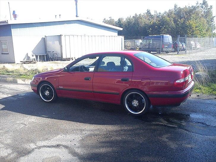 Toyota Carina E solgt billede 1