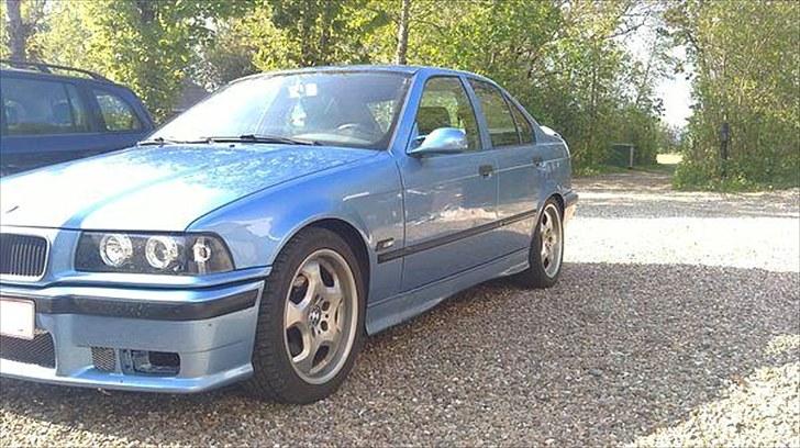 BMW E36 325i Sedan SOLGT - Nye billeder - 19-05-10 - Nye forlygter :b billede 12