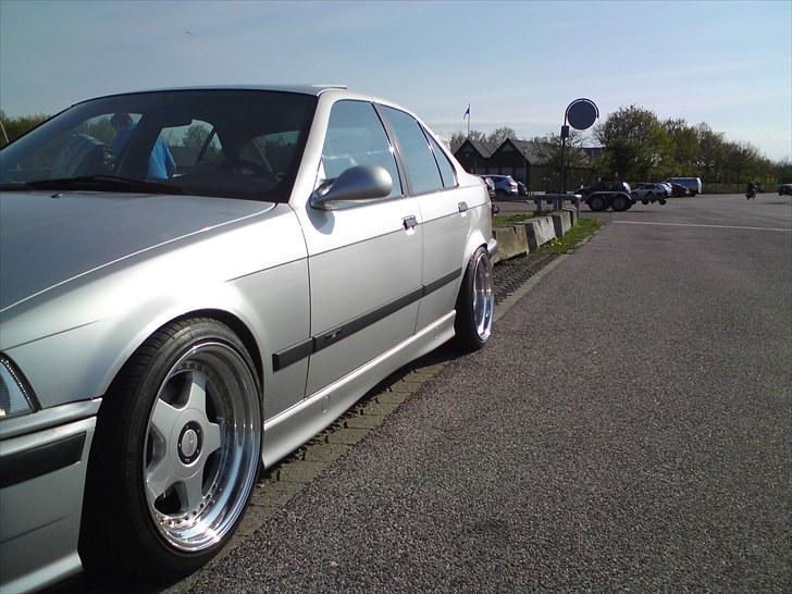 BMW e36 325i ( SOLGT ) billede 12
