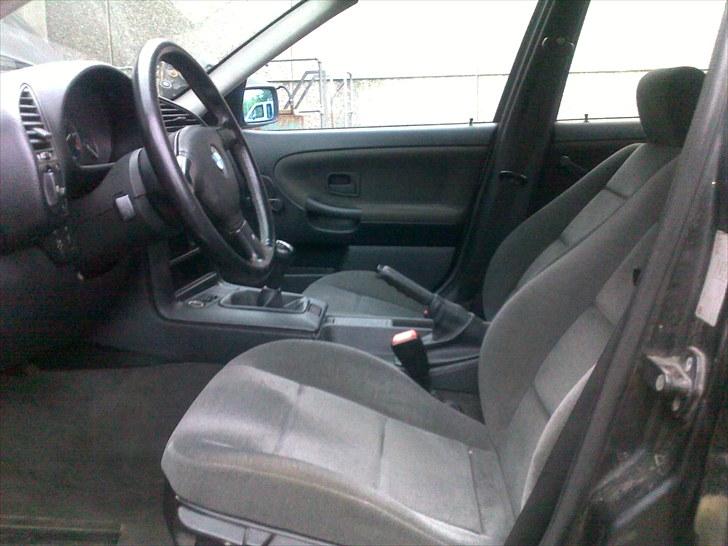 BMW 320i SOLGT billede 6