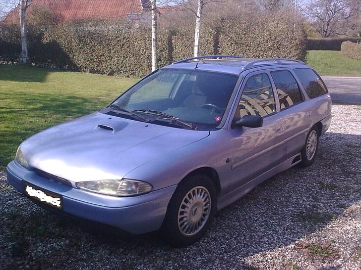 Ford Mondeo 2.0  I 16 V MK1 billede 4