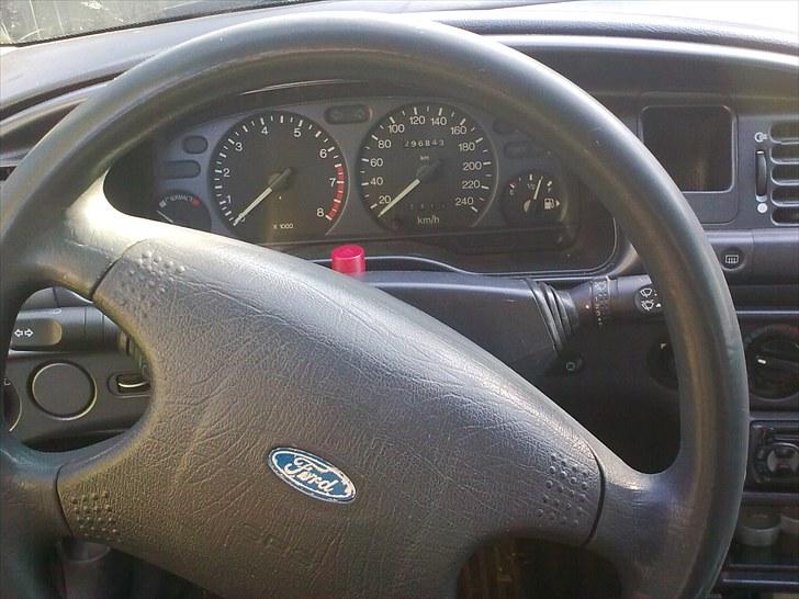 Ford Mondeo 2.0  I 16 V MK1 billede 9