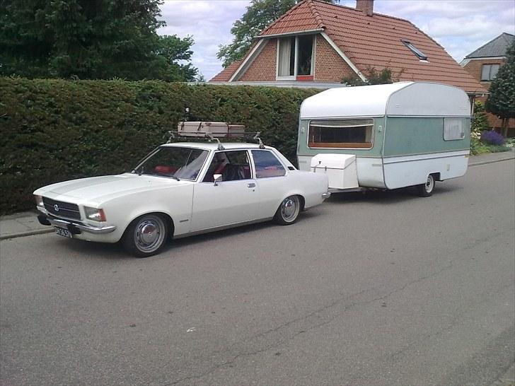 Opel Rekord D - Klar til at køre på ferie billede 14