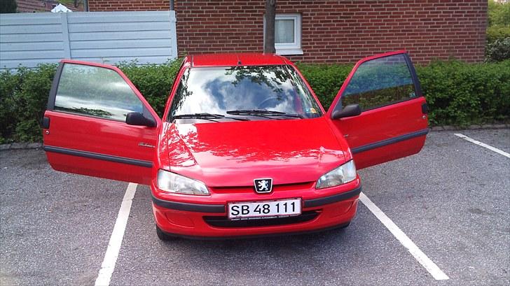 Peugeot 106  Den Røde Reje! billede 4