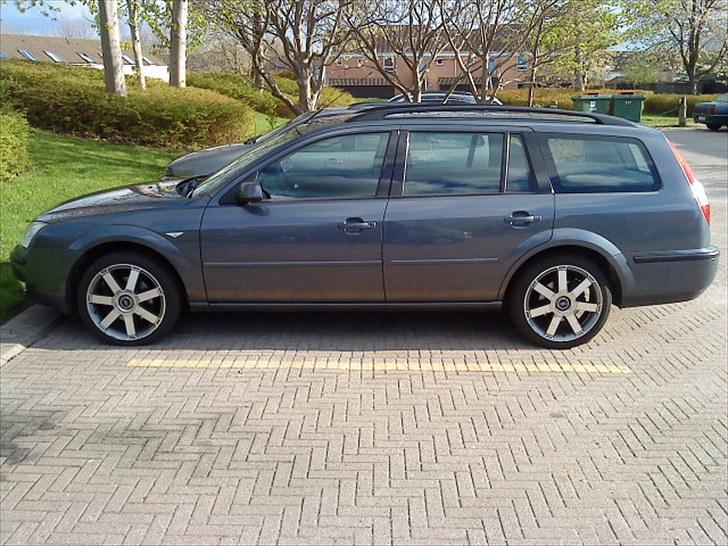 Ford mondeo st.car - 225/40-18 billede 8