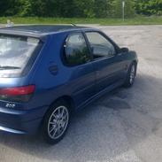 Peugeot 306