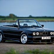 BMW e30 325i cabriolet  Solgt