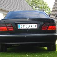 Mercedes Benz E 220 CDI  solgt