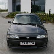 Nissan Primera 2.0e GT - SOLGT
