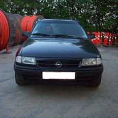 Opel Astra F Caravan Solgt!