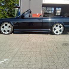 BMW 325i Cab Solgt 