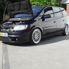 Opel Zafira opc
