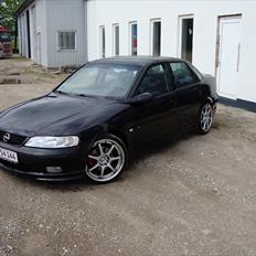Opel Vectra B 2,5 V6