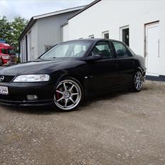 Opel Vectra B 2,5 V6