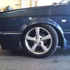 VW Golf 1 Cab Karman (SOLGT)