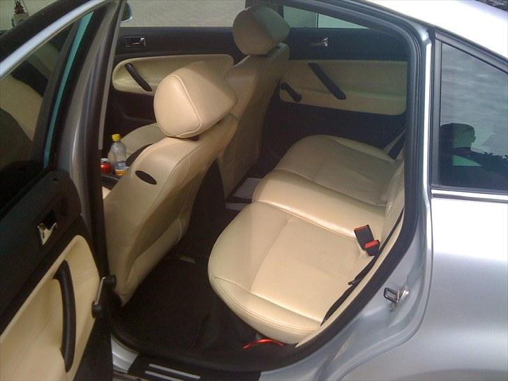 VW Passat - Læderkabine monteret billede 5