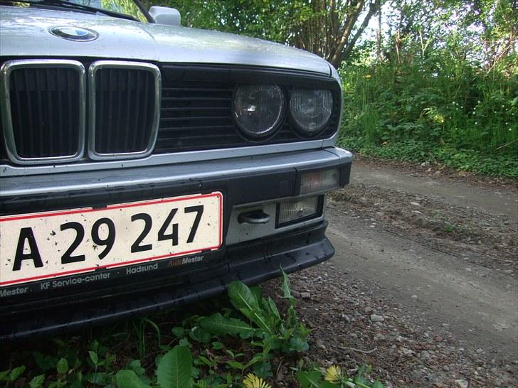 BMW 320 i solgt billede 3