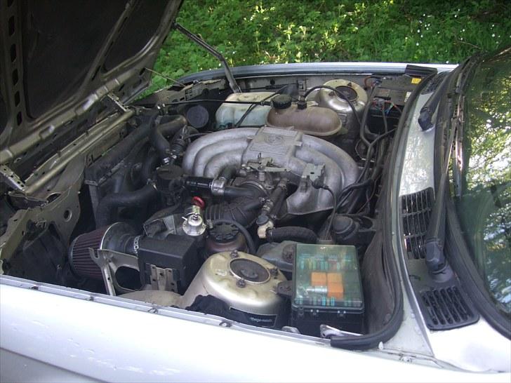 BMW 320 i solgt billede 11