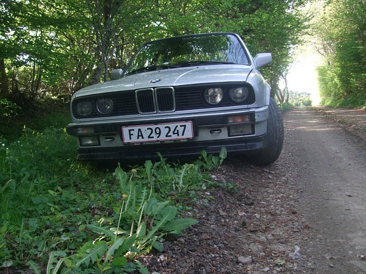 BMW 320 i solgt billede 13