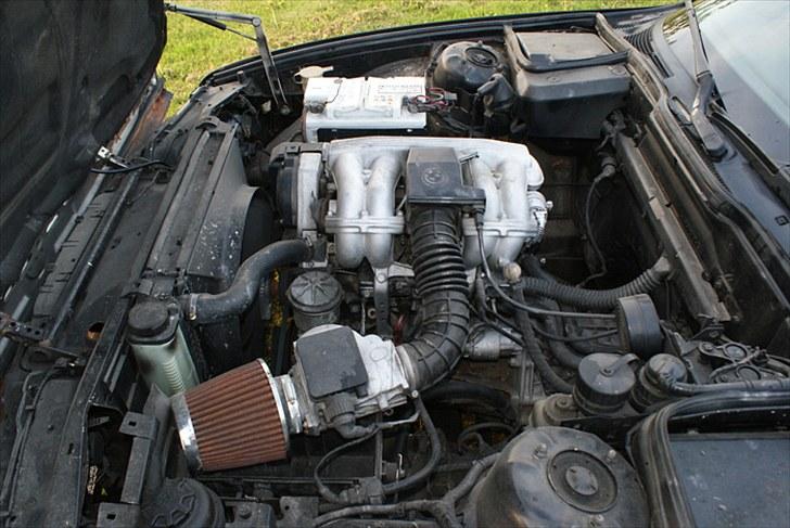 BMW E34 518i billede 6