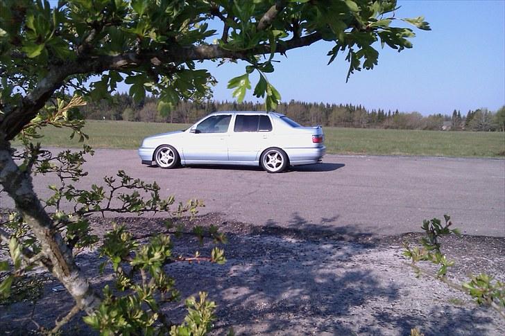 VW vento 1,8 SOLGT billede 6