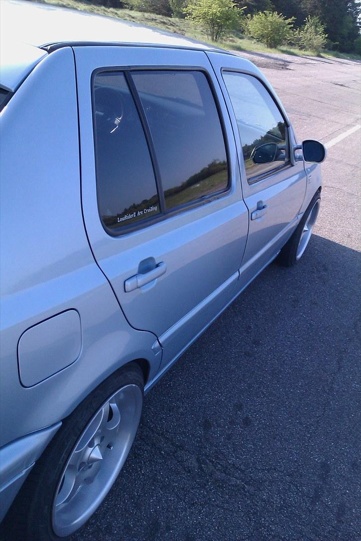 VW vento 1,8 SOLGT billede 9