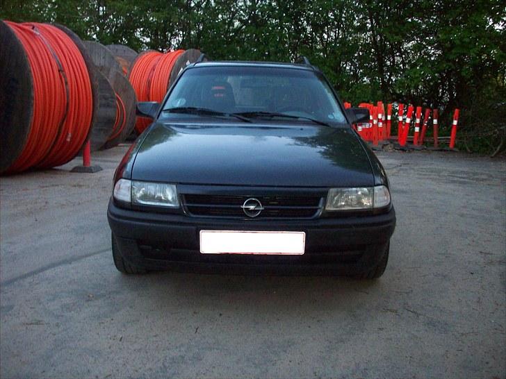Opel Astra F Caravan Solgt! billede 1