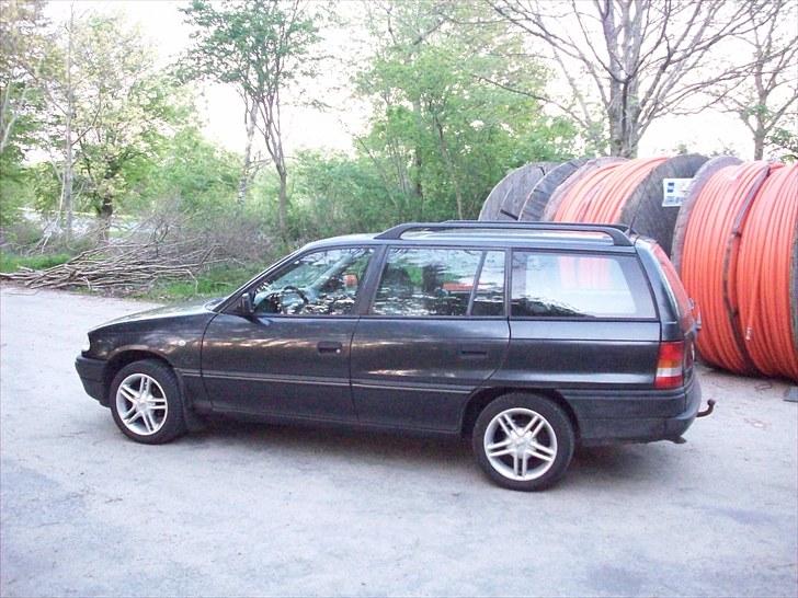 Opel Astra F Caravan Solgt! billede 6