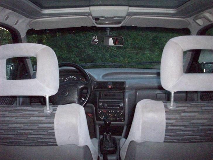 Opel Astra F Caravan Solgt! billede 9