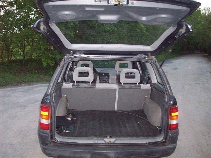 Opel Astra F Caravan Solgt! billede 12