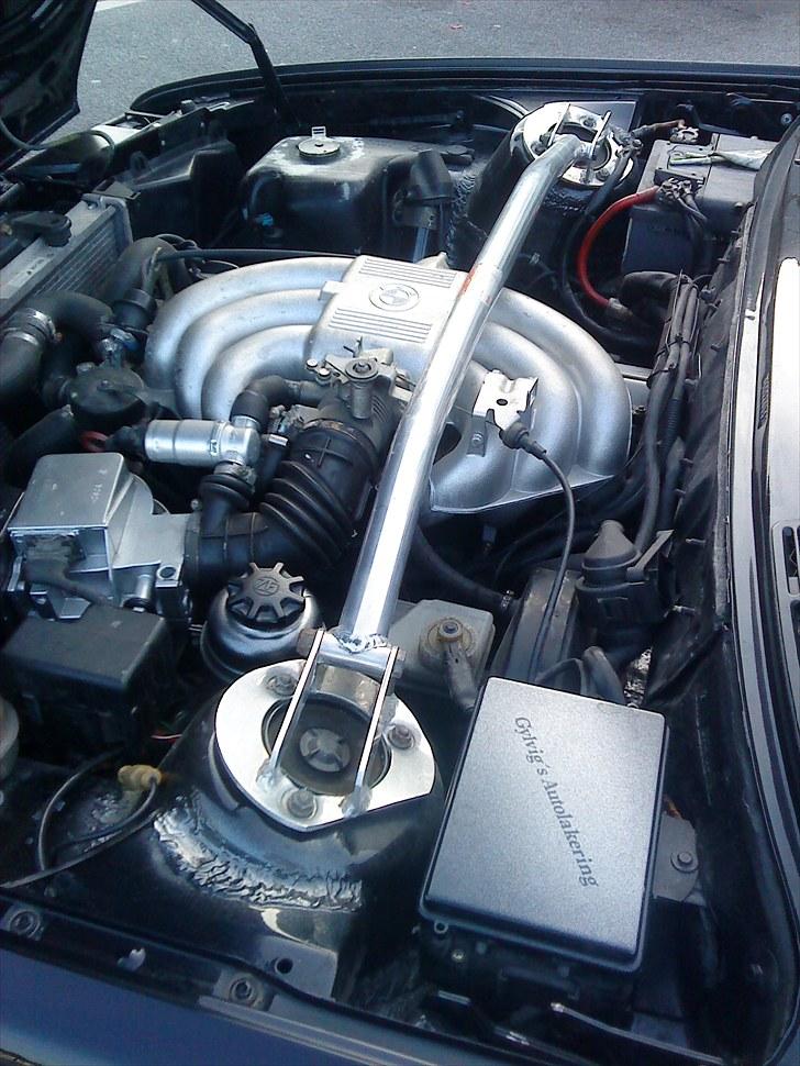 BMW 325i Cab Solgt  billede 10