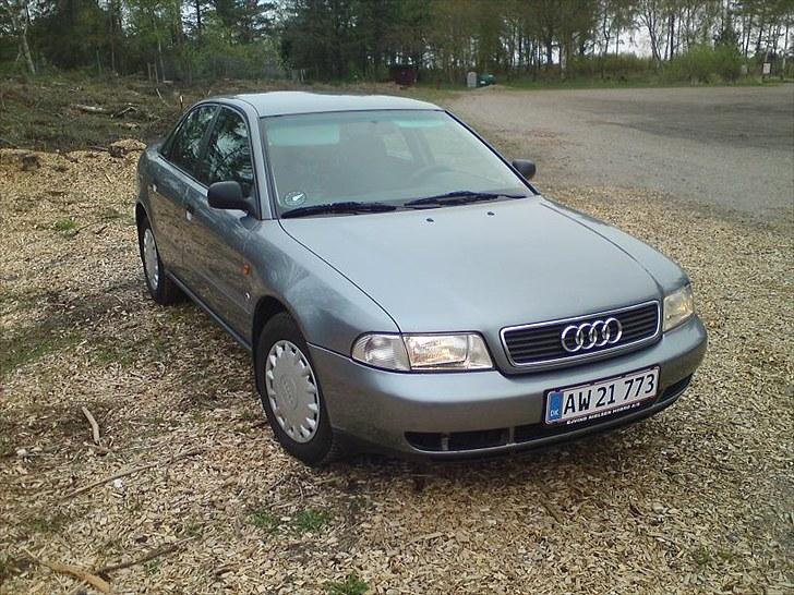 Audi A4 1.8T ***Solgt*** billede 3