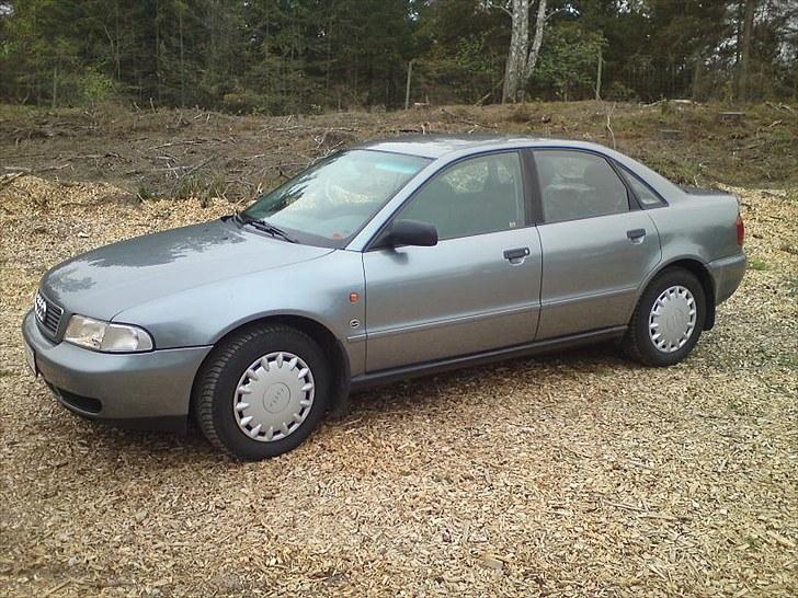 Audi A4 1.8T ***Solgt*** billede 4