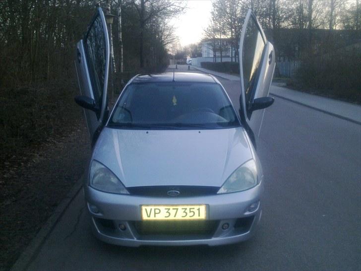 Ford Focus... SOLGT! billede 5