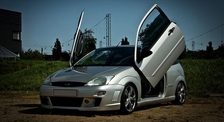 Ford Focus... SOLGT! billede 8