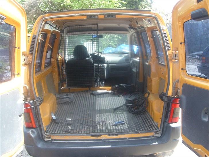 Peugeot partner 1,9 d solgt billede 2