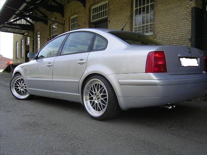 VW Passat 1,8T Highline (solgt) billede 1