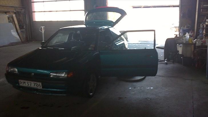 Mazda 323 BG SOLGT billede 6