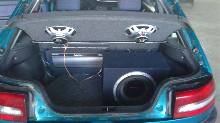 Mazda 323 BG SOLGT billede 9