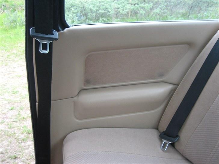 BMW E30 320i SOLGT billede 14