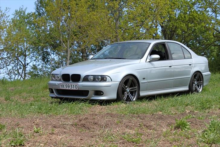 BMW E39 523i M5 look  billede 2