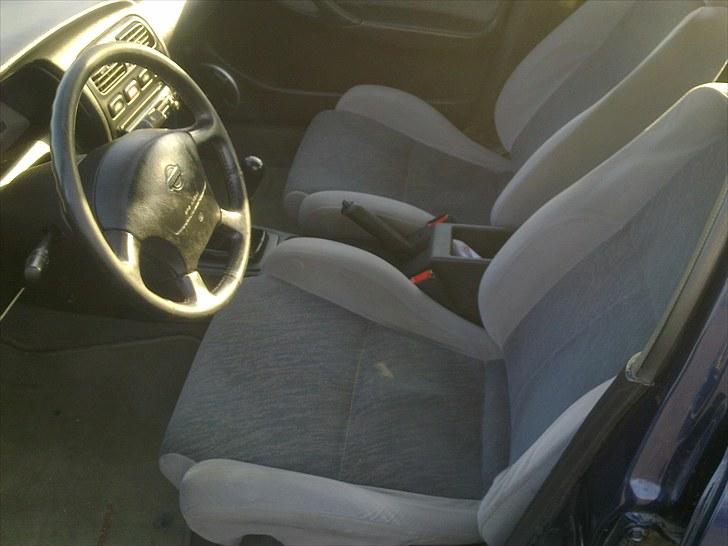 Nissan primera 2,0 sri SOLGT billede 9