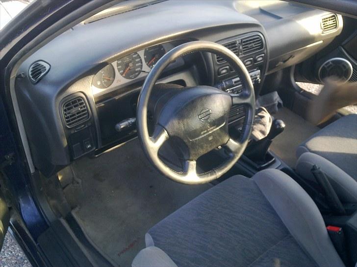 Nissan primera 2,0 sri SOLGT billede 10