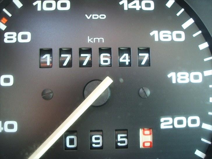 VW Golf 2 1,8 GL SOLGT - Kilometerstanden dagen jeg købte den billede 9