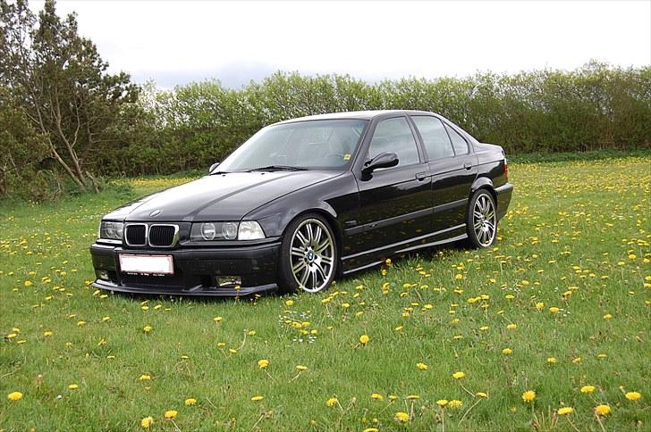 BMW E36 328i SOLGT billede 2