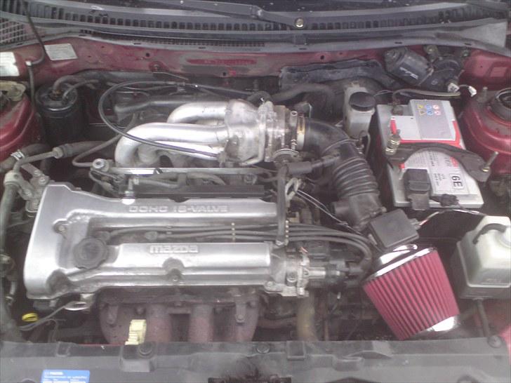 Mazda 323 BA Sedan GLX solgt billede 8