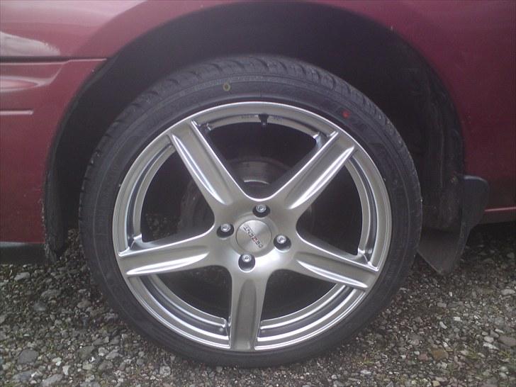 Mazda 323 BA Sedan GLX solgt billede 13