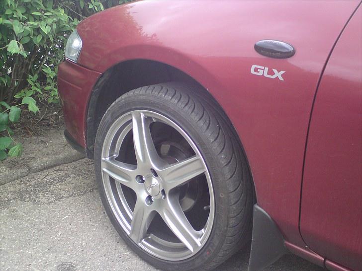 Mazda 323 BA Sedan GLX solgt billede 15